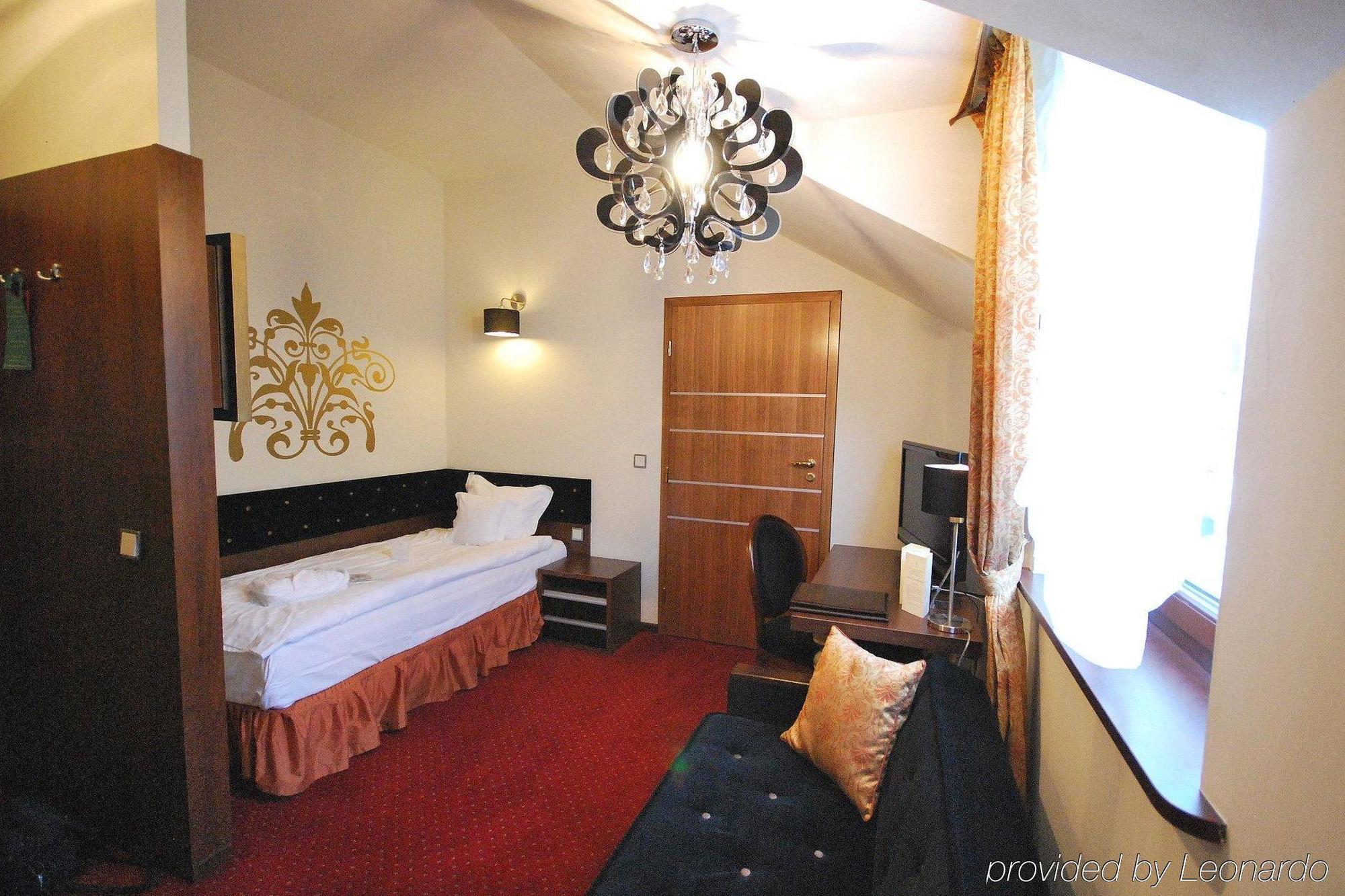 Dwor Kombornia Hotel&Spa Exteriér fotografie