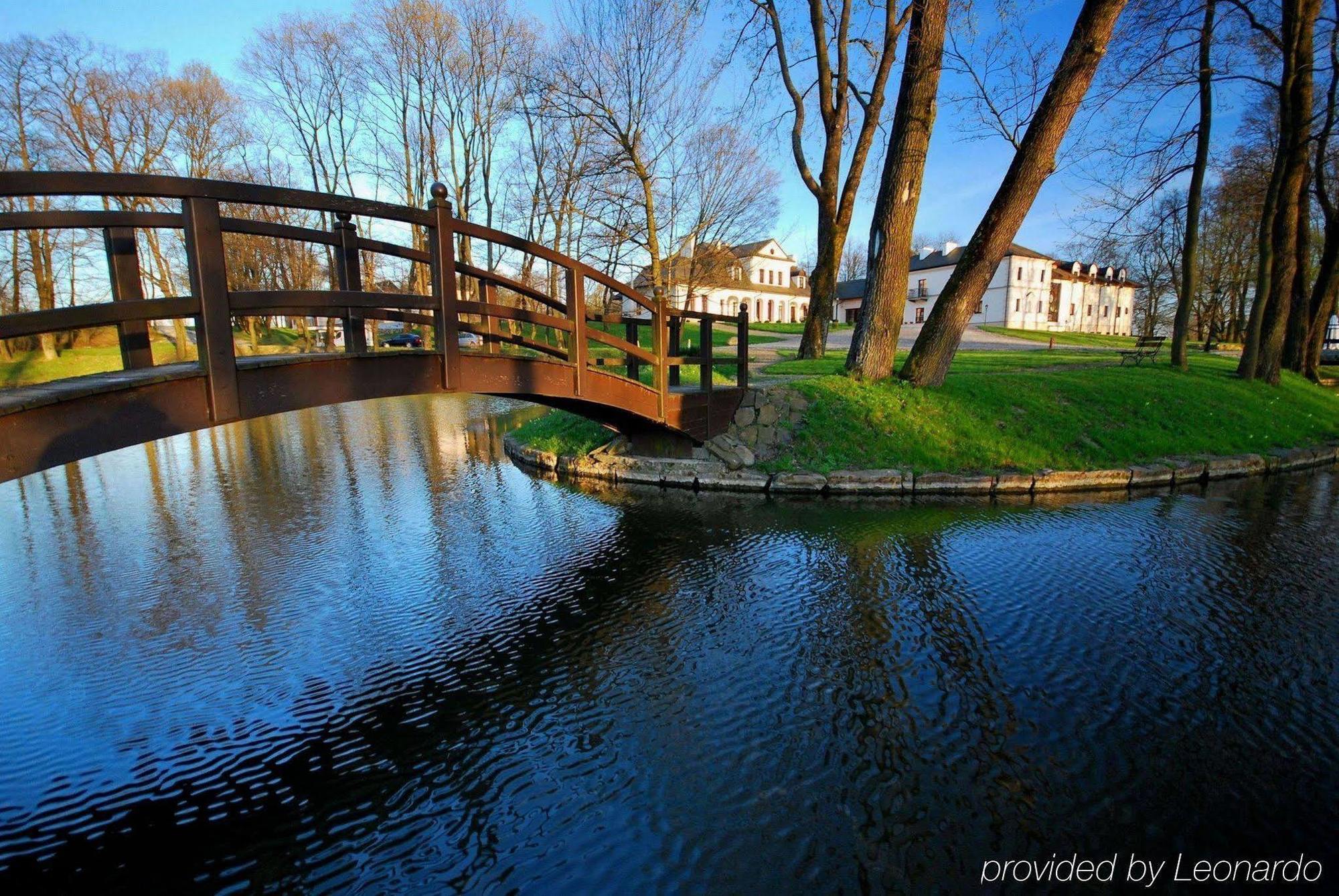Dwor Kombornia Hotel&Spa Exteriér fotografie
